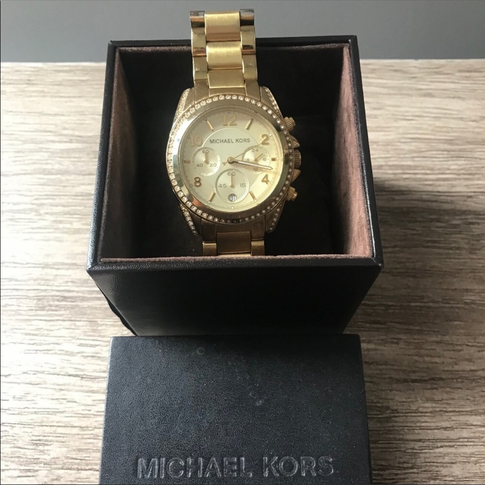 MK Women’s Gold Watch ✨